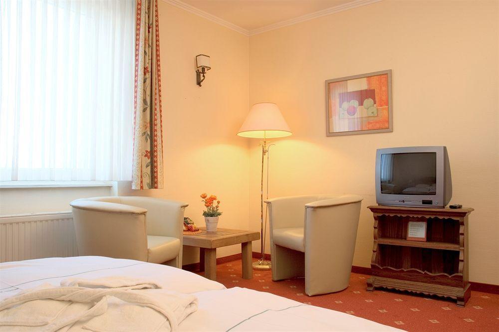 Airport Fashion Hotel