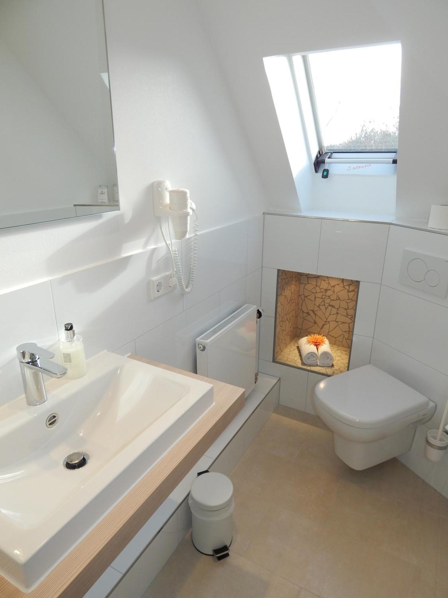 Airport Fashion Hotel