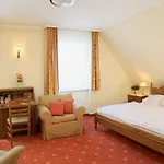 Airport Fashion Hotel