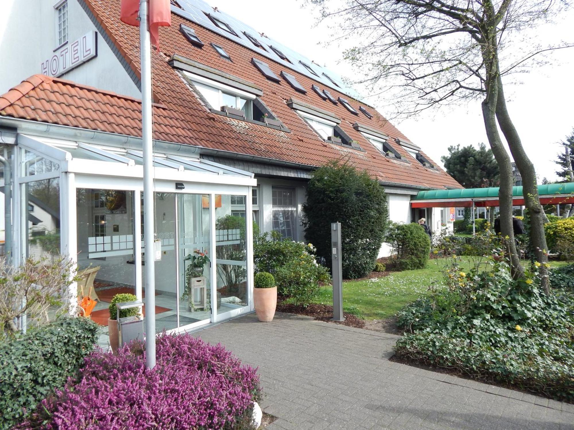 Hotel Airport Fashion 3*