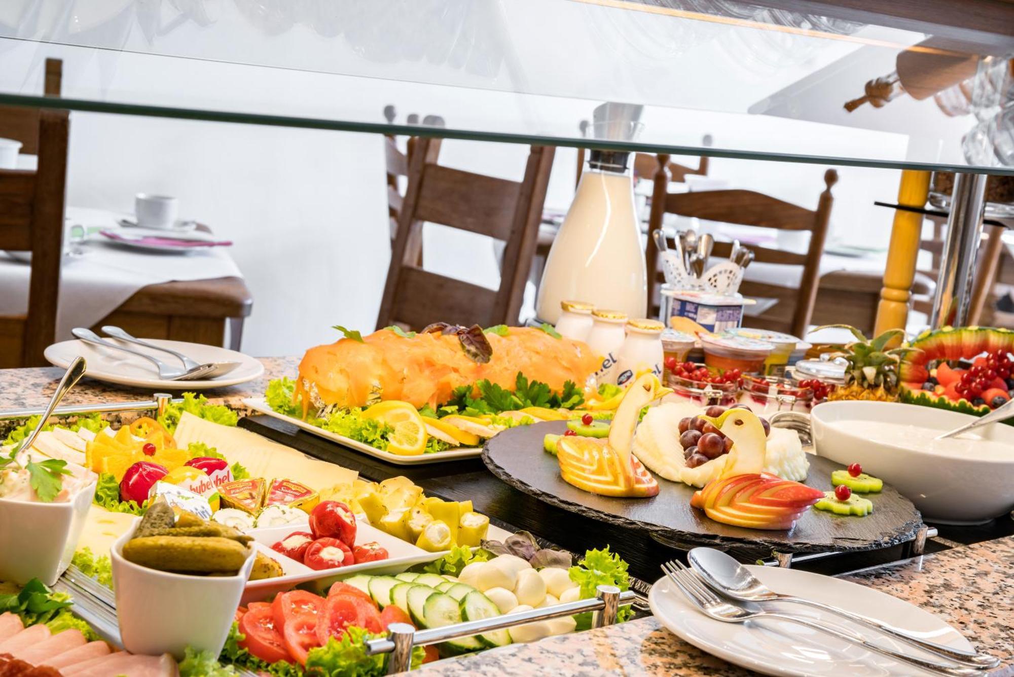 Hotel Airport Fashion 3*