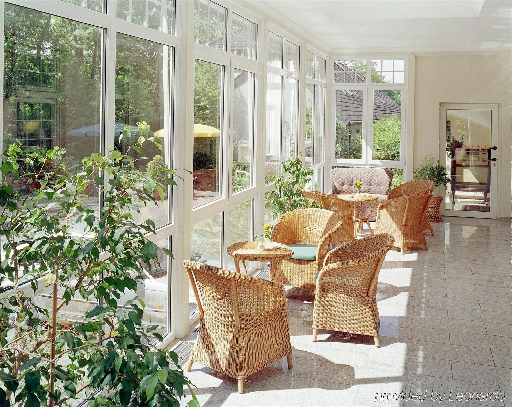 Hotel Airport Fashion